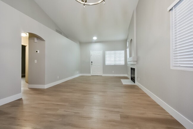 Photo - 6479 Lone Peak