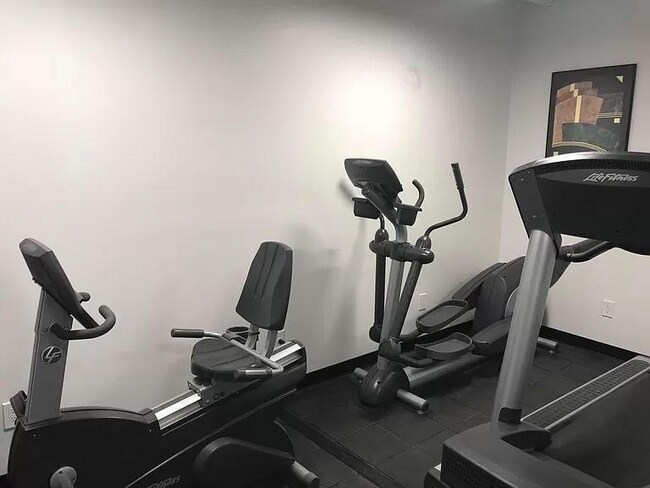 Photo - 215 E Broadway