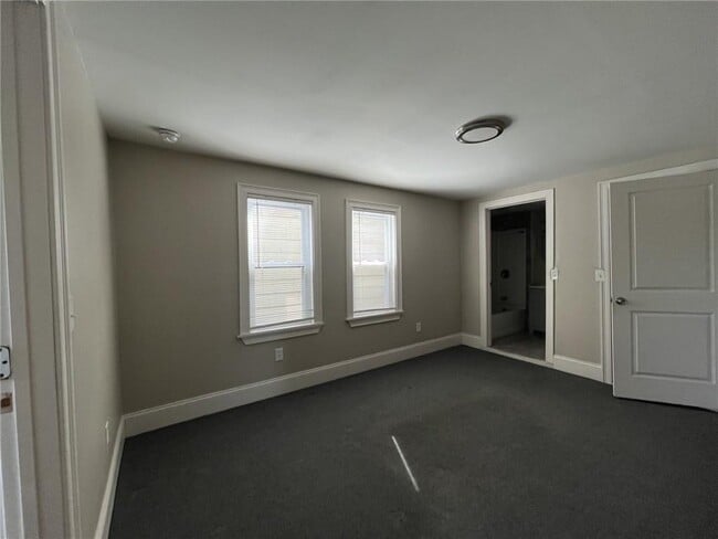 Photo - 217 State St Unit 2R