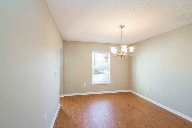 Photo - 8730 Lancashire Dr