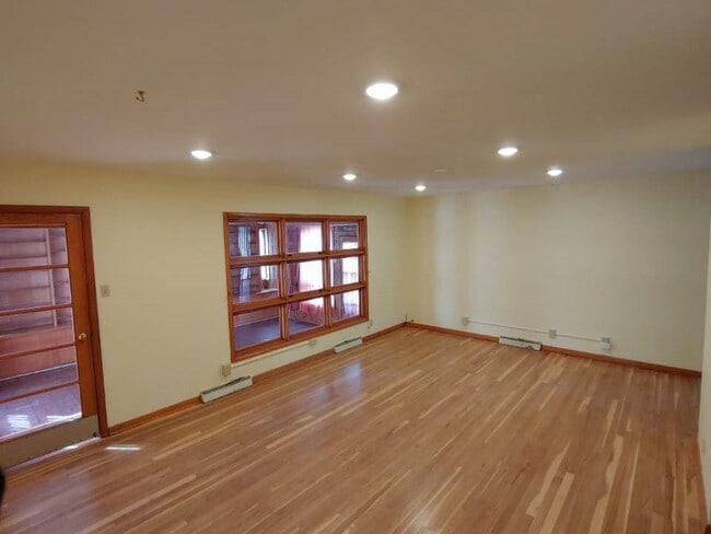 Photo - 5319 SW 15th St