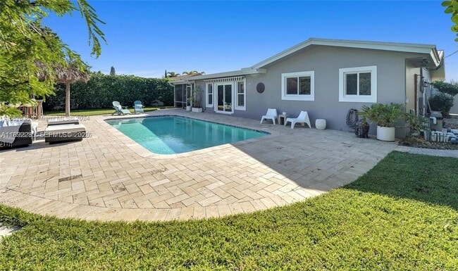 Photo - 640 NW 12th Ave