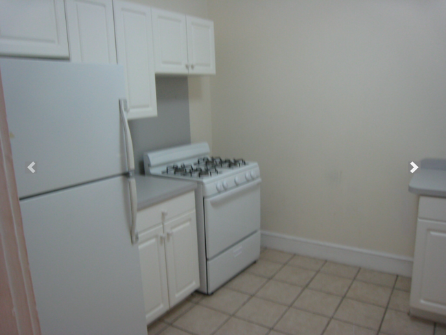 Photo - 70 Strathmore Rd Unidad 11A Rental