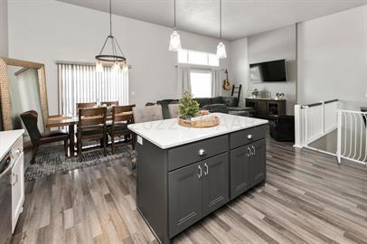 Photo - 1012 28th Ave W