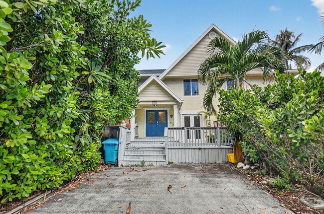 Photo - 732 Rider Rd