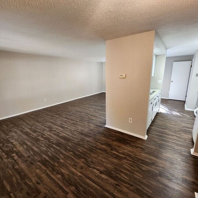 Newly Renovated 3BR/1BA Now Available in S... Rental For Rent in