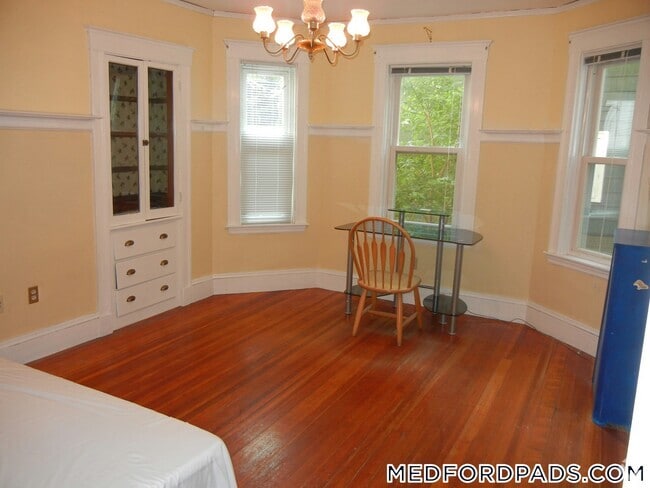 Building Photo - 249 Boston Ave Rental
