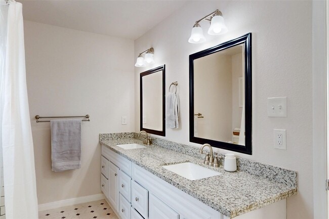 Photo - 11302 Carla St