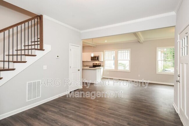 Photo - 393 Atwood St SW