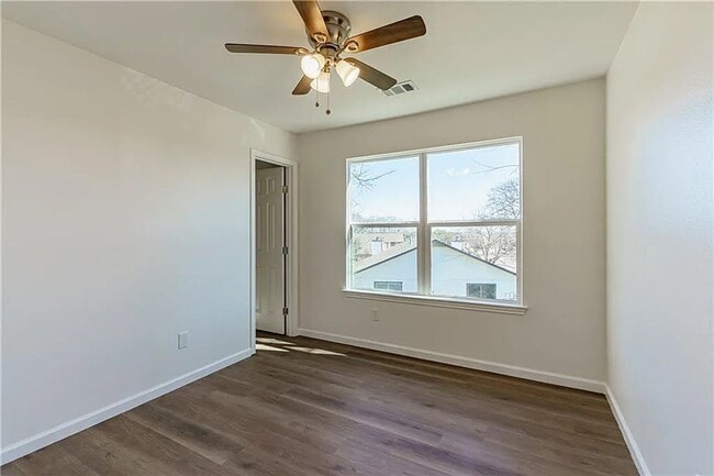 Photo - Modern Comfort Meets Relaxed Living in This Bright, Stylish Home with a Private Backyard Oasis