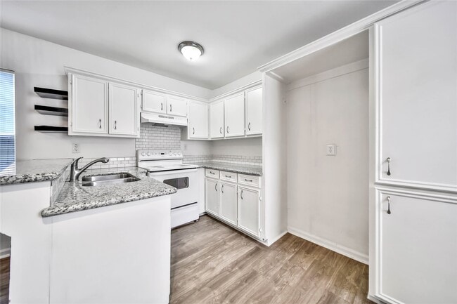 Photo - 1710 Shelby St