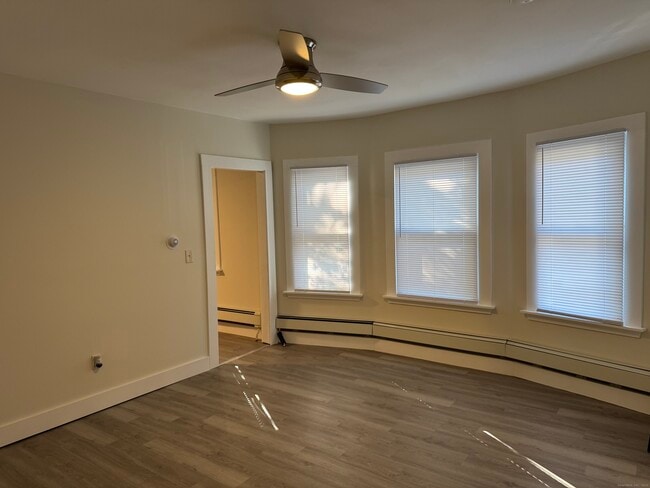 Photo - 393 Newhall St