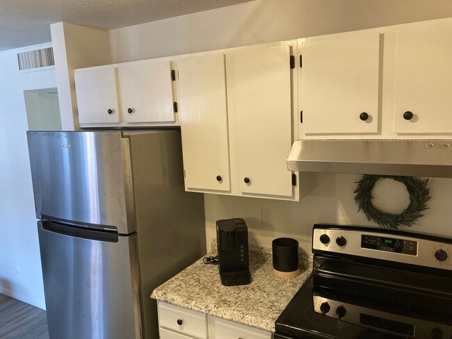 Photo - 580 Bookcliff Ave #6 Unit Little Bookcliff