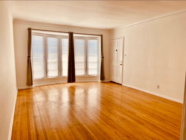 Photo - 10942 Moorpark St Unidad 1