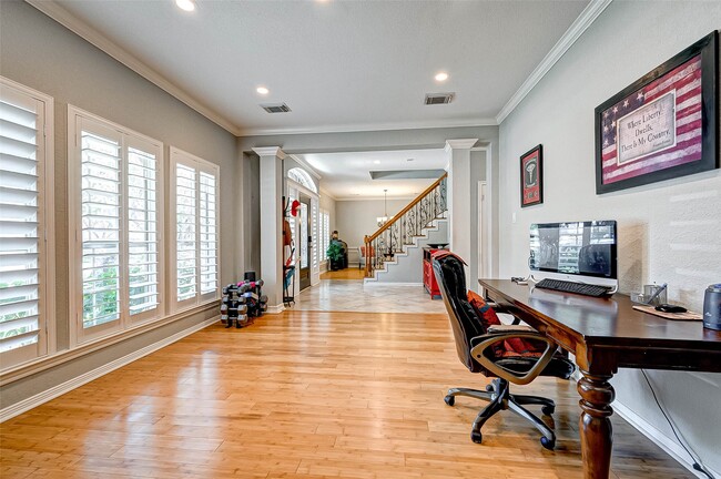Photo - 14 Bradford Cir