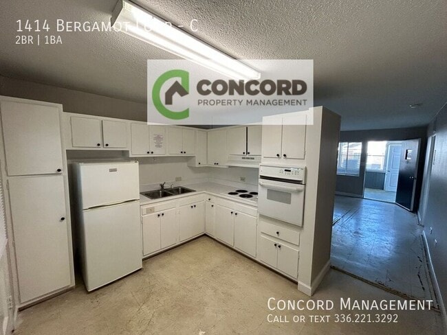 Photo - 1414 Bergamot Loop Unidad C