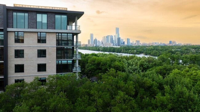 Encore Lakeside Austin Skyline View