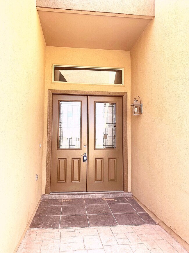 Photo - Stunning 4 bedroom, 2.5 bath home in East ...