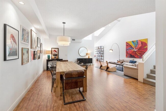 Photo - 2592 Sheltingham Dr