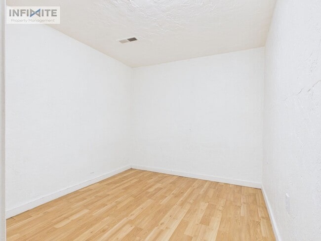 Photo - Quiet & Secluded 2 Bedroom Retreat in Big Sky