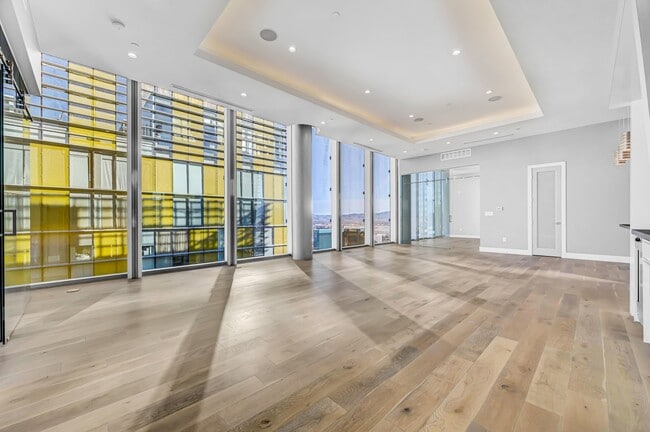 Building Photo - 3726 S Las Vegas Blvd Unit 3504