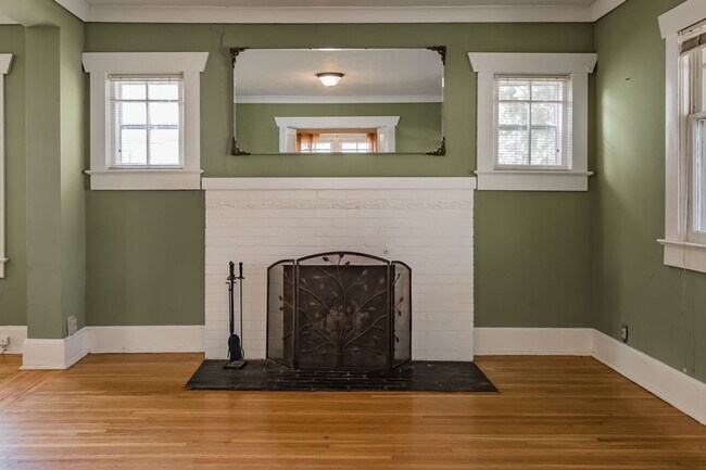 Photo - PRE-LEASING