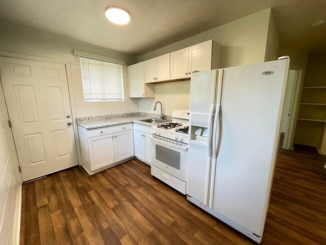 827-15 1/2 15th Half St Unit 823