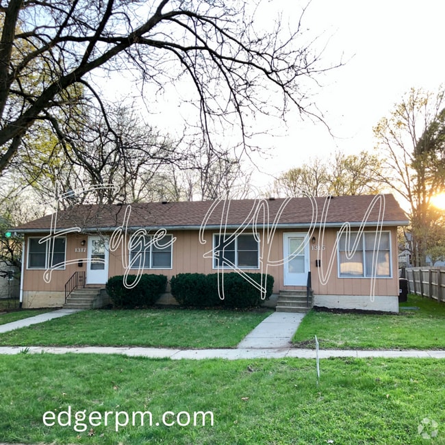 Building Photo - Tremont Unit 1315 Rental