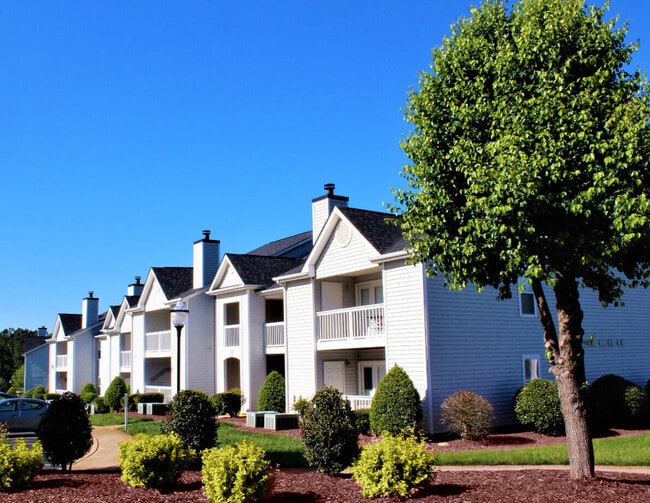 Photo - Brentwood Chase