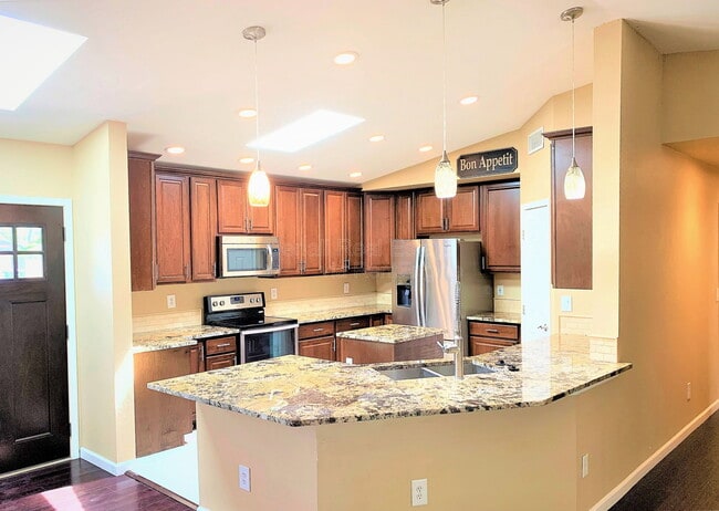 Photo - 5916 E Spring Rd