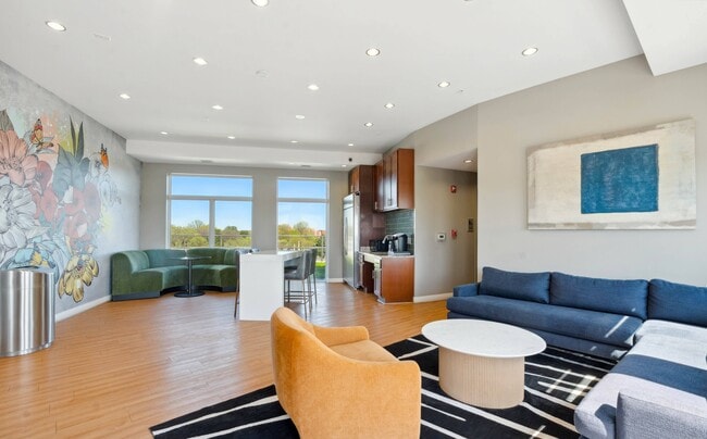 Resident lounge - 1600 Pennsylvania Ave SE Apartments