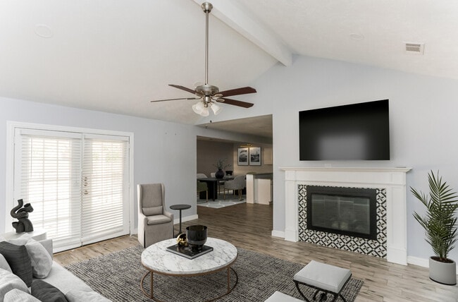 Photo - 1614 Hillwood Dr