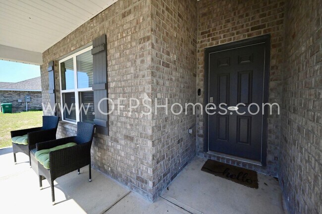 Photo - 4 Bed Crestview Home