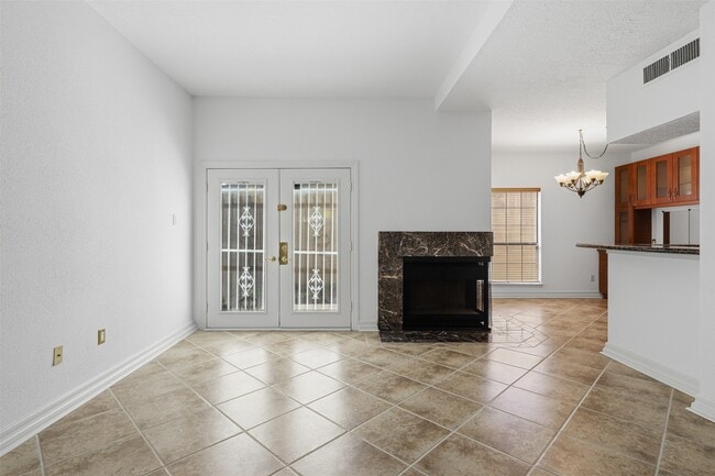 Photo - 7350 Kirby Dr Unidad 18