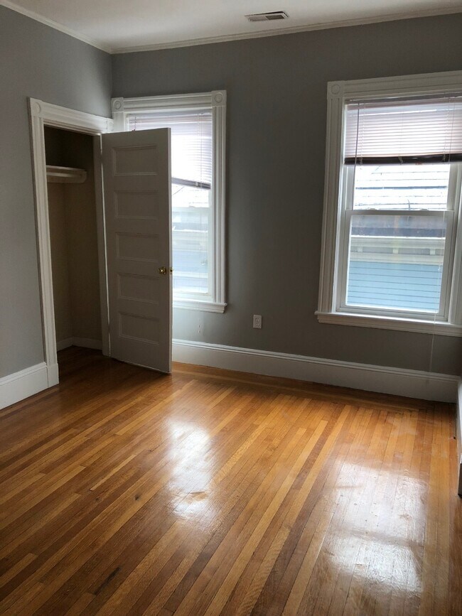 Photo - 122 Calumet St Unit 2