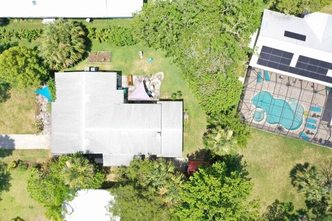 Photo - 144 Menendez Rd