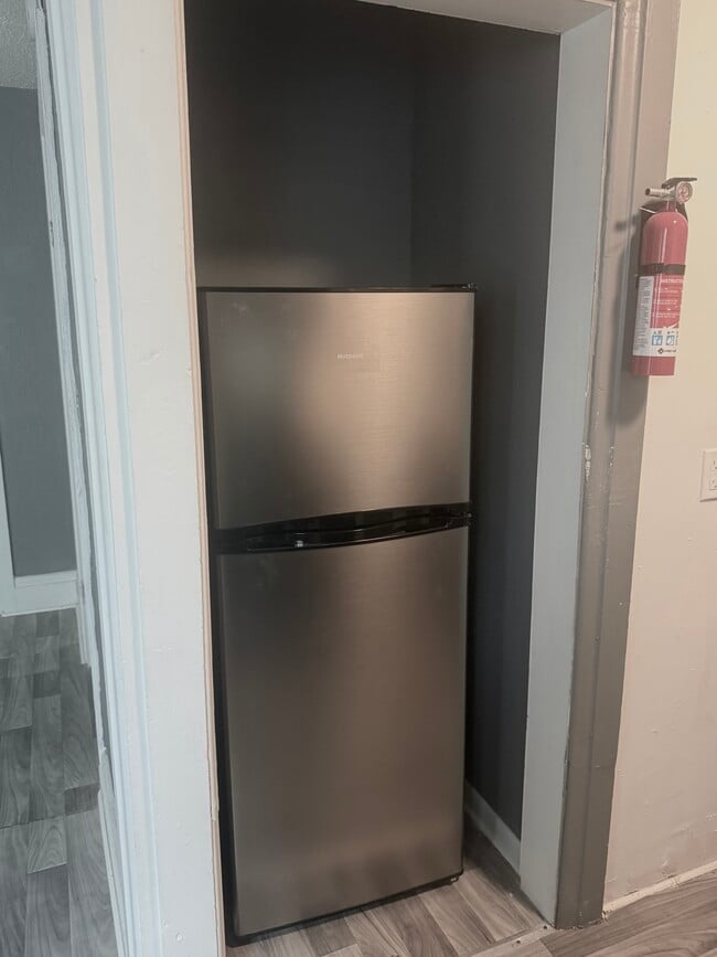 820 Avenue F Unit 1C