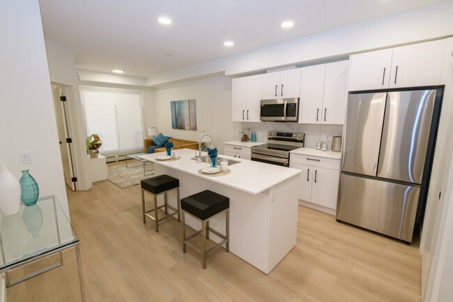 Photo - 11519 29 St SE