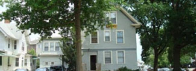 Building Photo - 308 N Clinton St Unit # 3