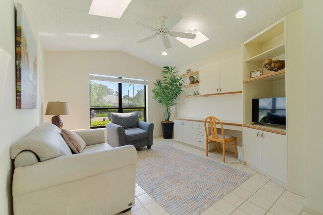 Photo - 6672 S Pine Ct