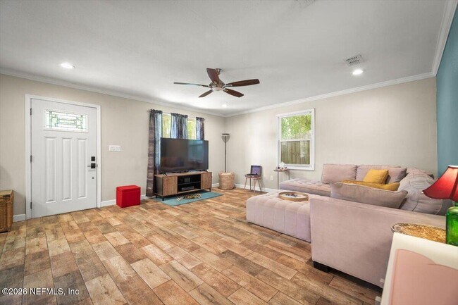 Photo - 2032 Inwood Terrace