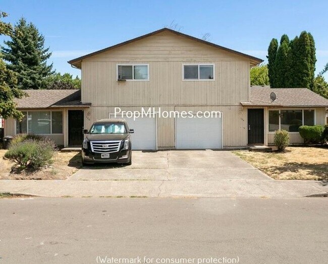 Photo - Beautiful Duplex In Hillsboro W/Attached G...
