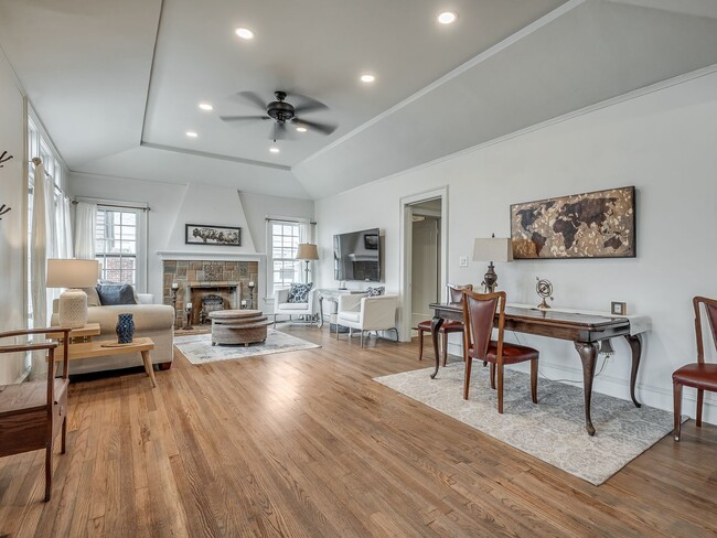 Photo - Stylish & Fully Furnished Mid-Term Rental in the Heart of OKC