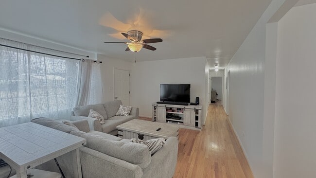 Photo - 505 Delmar Rd