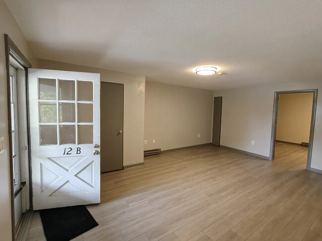 Vernon Pines Apartments