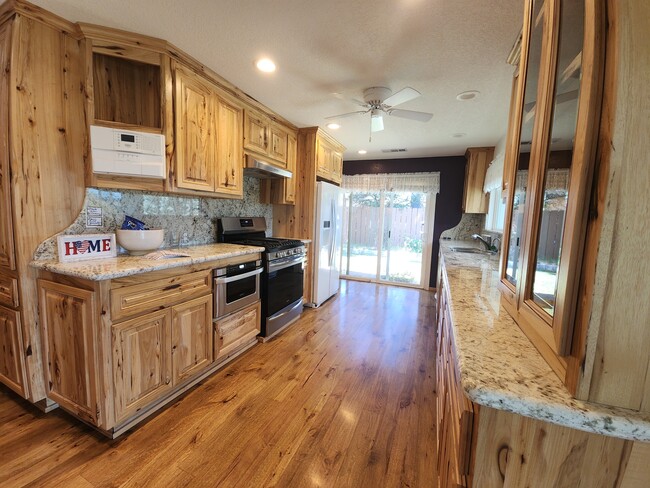 Photo - 22425 Brent Rd