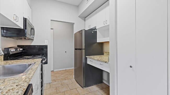 Photo - 8642 Fredericksburg Rd Unit 405