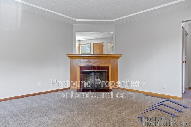 Photo - 4315 NE Thompson St