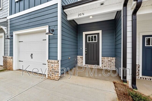 Photo - 2076 Denmark Ave SE