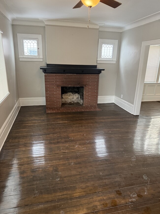 Photo - 209 Philip St